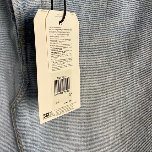 Levi’s High Rise Deconstructed Light Wash Denim Shirt size 25 - Picture 4 of 7